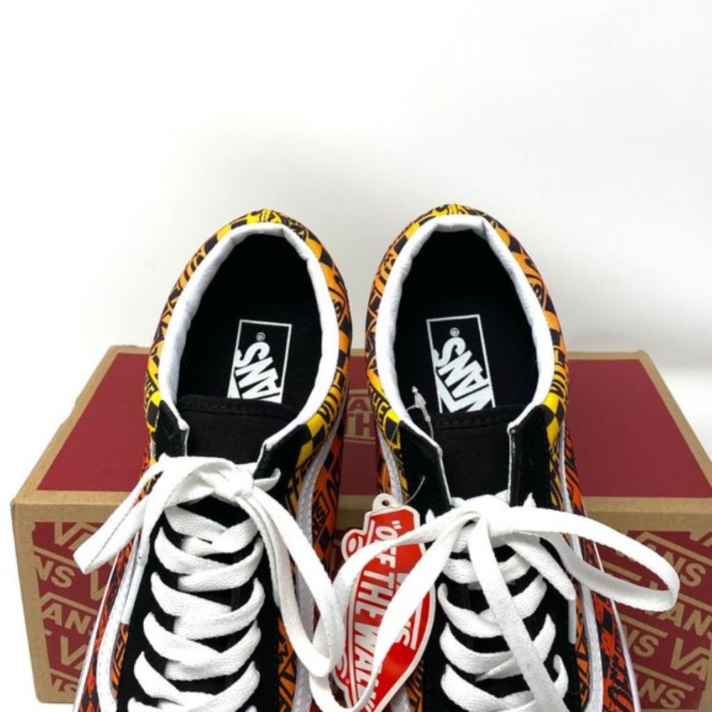 Mega Salevans Old Skool Logo Flame Suede Canvas Shoes Women's Vn0a4u3b2n5 View 5